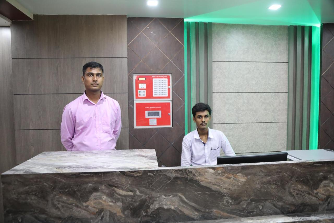 Baharampur Hotel Nandini المظهر الخارجي الصورة