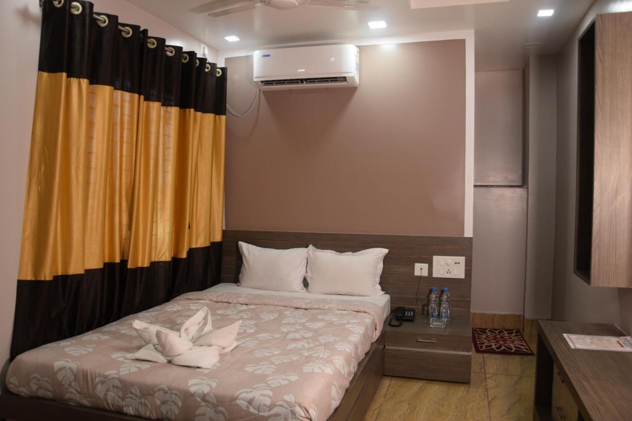 Baharampur Hotel Nandini المظهر الخارجي الصورة